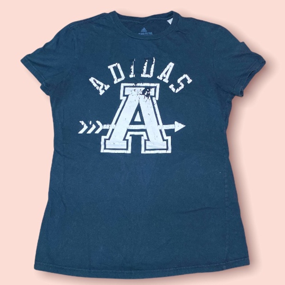 Vintage Adidas T-shirt